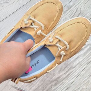 (40-3801)  Cat & Jack Shoes Sz 4